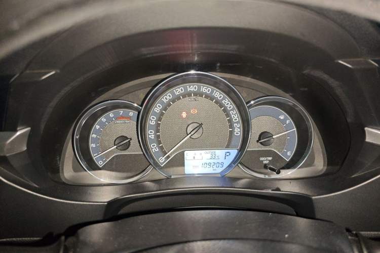 Used Toyota Corolla 2017 Revised Version 1.6L S-CVT GL Instrument Cluster