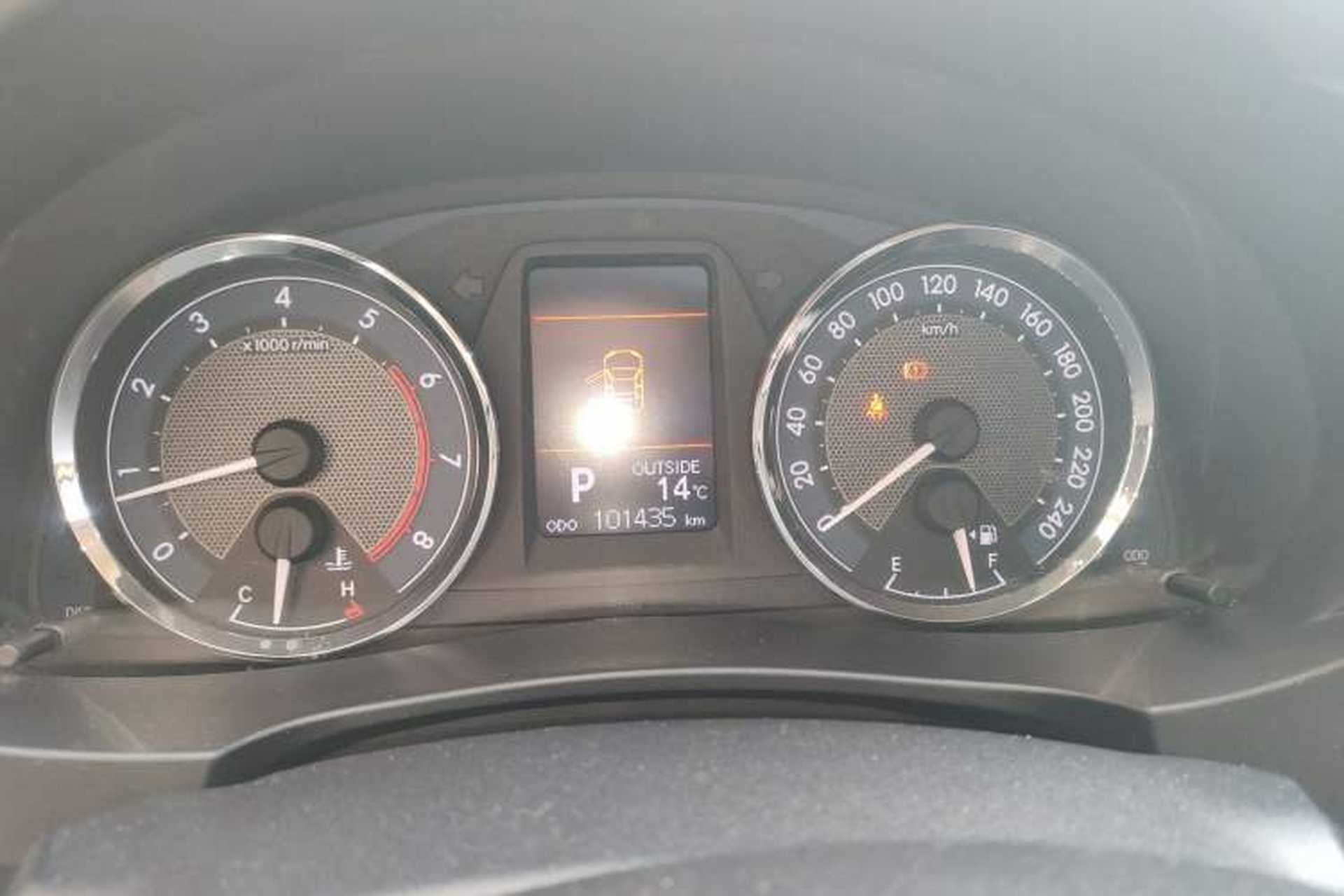 Used Toyota Corolla 2017 Revised Version 1.2T S-CVT GL Instrument Cluster