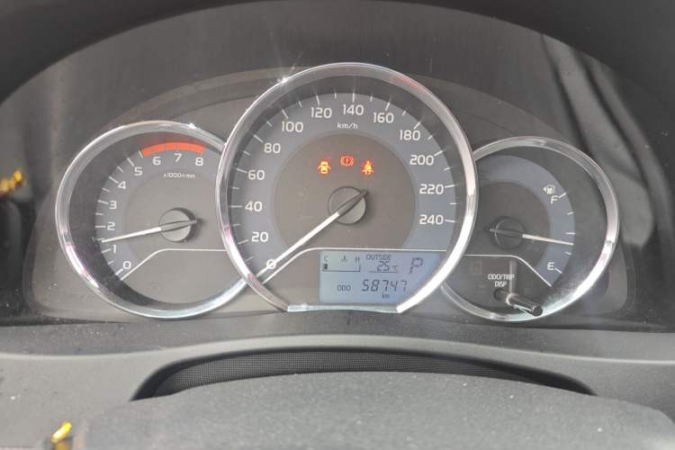 Used Toyota Corolla 2017 Revised Version 1.2T S-CVT GLX-i Instrument Cluster
