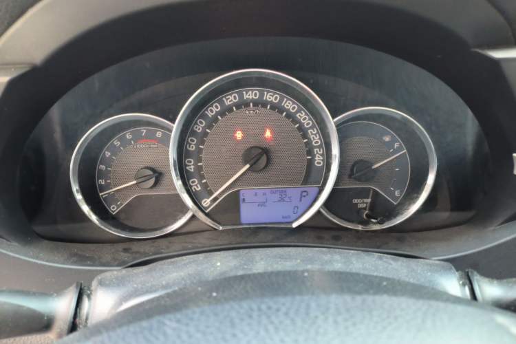 Used Toyota Corolla 2017 Revised Version 1.6L S-CVT GL Instrument Cluster