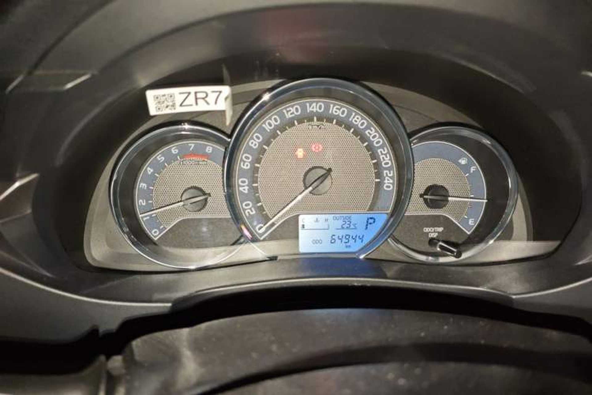 Used Toyota Corolla 2017 1.6L CVT GL Instrument Cluster