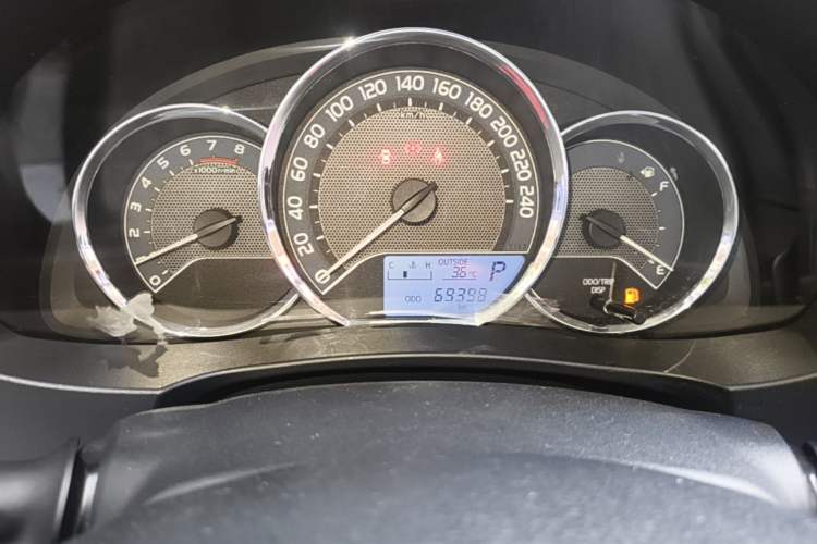 Used Toyota Corolla 2017 Revised Version 1.6L S-CVT GL Instrument Cluster