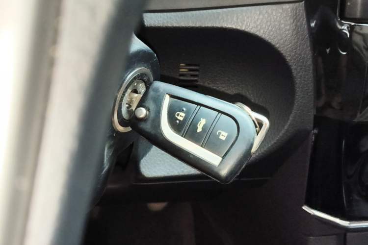 Used Toyota Corolla 2017 1.6L CVT GL Interior 1