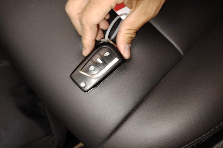 Used Toyota Corolla 2017 1.6L CVT GL Interior 1