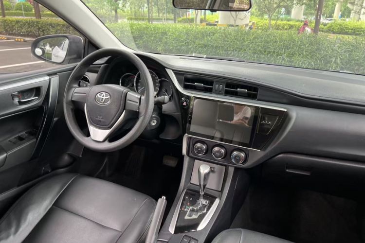 Used Toyota Corolla 2017 Revised Version 1.2T S-CVT GL Interior 1