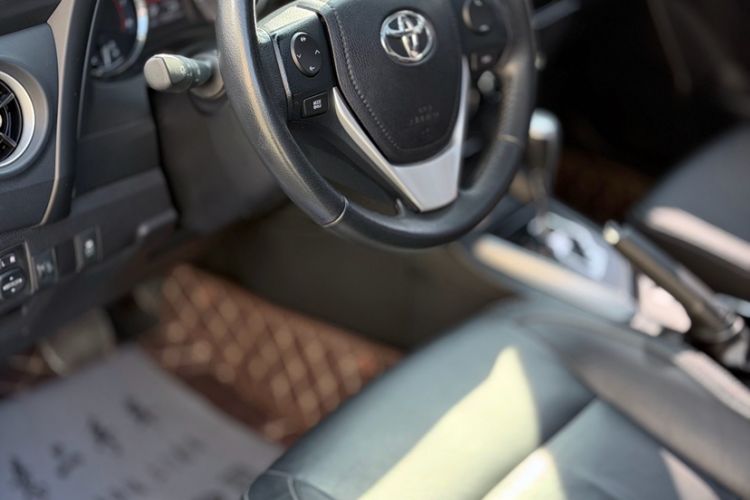 Used Toyota Corolla 2017 Revised Version 1.2T S-CVT GL-i Leather Edition Interior 1