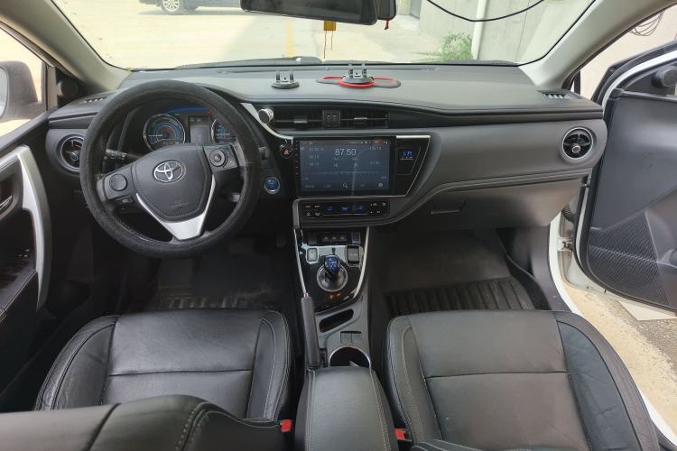 Used Toyota Corolla 2017 Revised Dual-Engine 1.8L E-CVT Elite Edition Interior 2