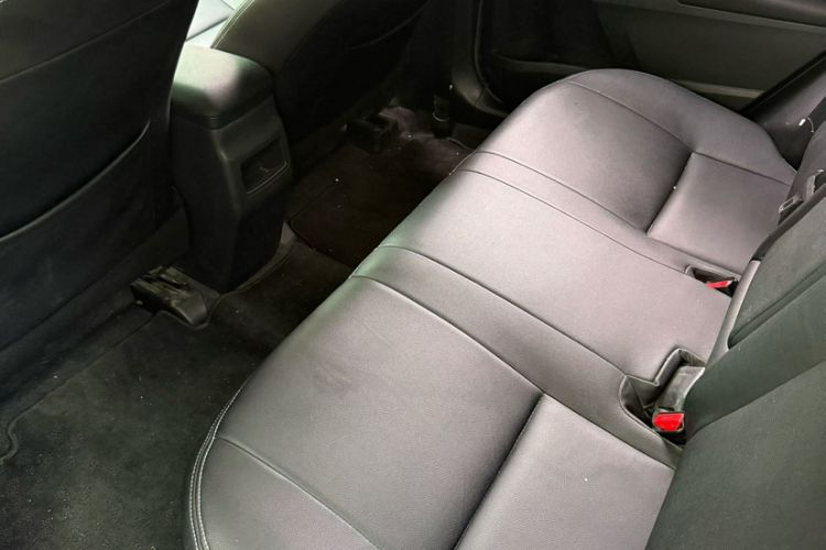 Used Toyota Corolla 2017 Revised Version 1.2T S-CVT GL-i Interior 2