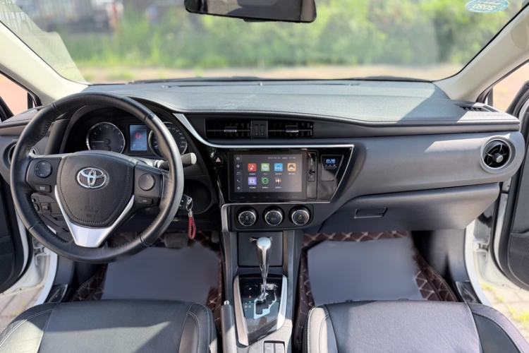 Used Toyota Corolla 2017 Revised Version 1.2T S-CVT GL-i Leather Edition Interior 2