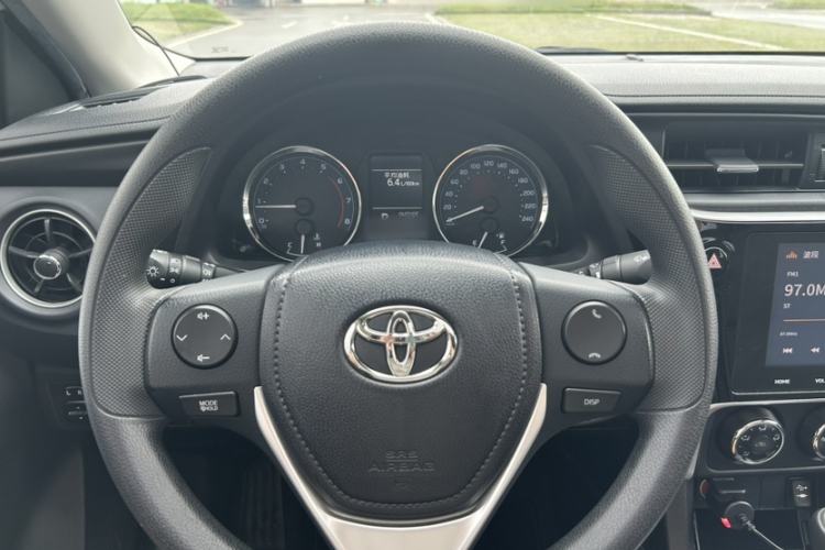 Used Toyota Corolla 2017 Revised Version 1.2T S-CVT GL-i Interior 3