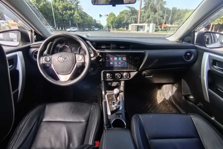 Used Toyota Corolla 2017 Revised Version 1.2T S-CVT GL-i Leather Edition Interior 3
