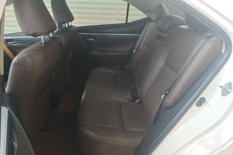Used Toyota Corolla 2017 Revised Version 1.2T S-CVT GL-i Interior 4