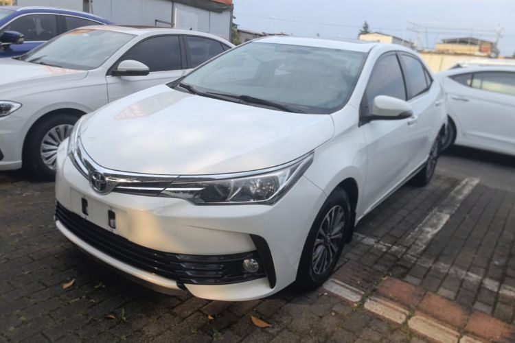 Used Toyota Corolla 2017 Revised Version 1.2T S-CVT GL-i Guazi used car, China used car export, Used car for sale, Used cars, Cheapest cars for sale