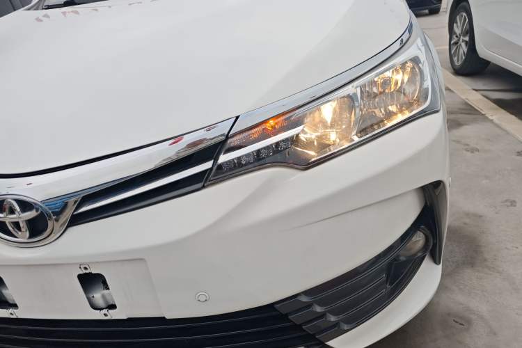 Used Toyota Corolla 2017 Revised Version 1.2T S-CVT GL-i Left Front Headlight