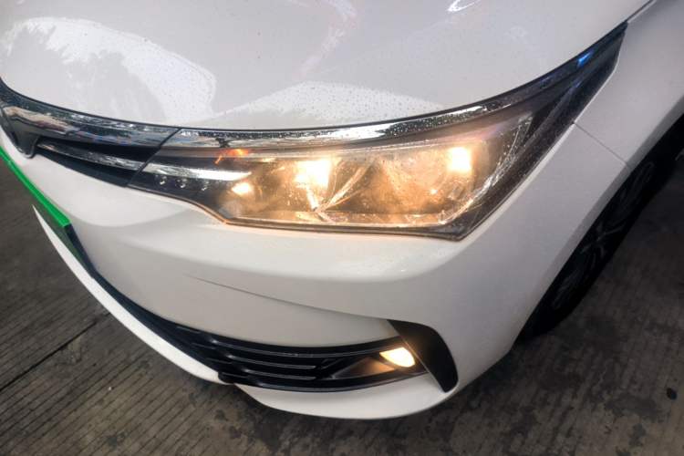 Used Toyota Corolla 2017 Revised Version 1.2T S-CVT GL Left Front Headlight