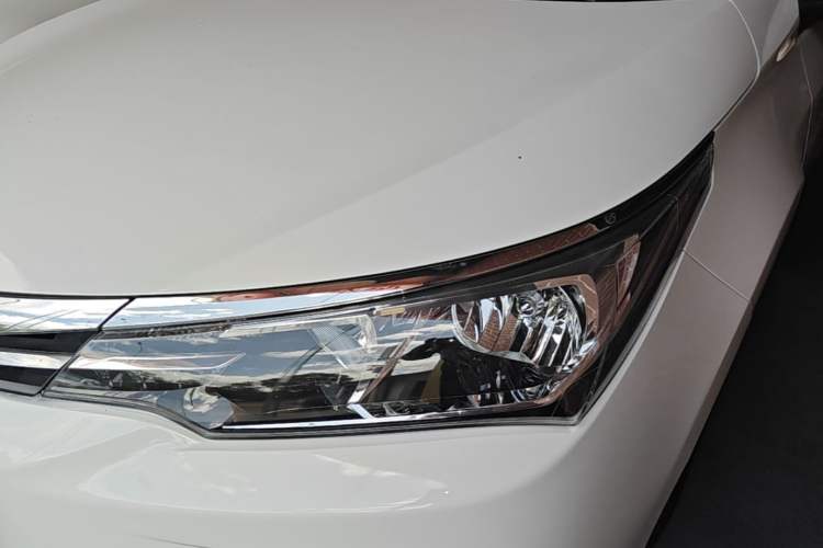Used Toyota Corolla 2017 Revised Version 1.2T S-CVT GL-i Left Front Headlight