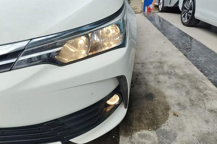 Used Toyota Corolla 2017 Revised Version 1.2T S-CVT GL-i Left Front Headlight