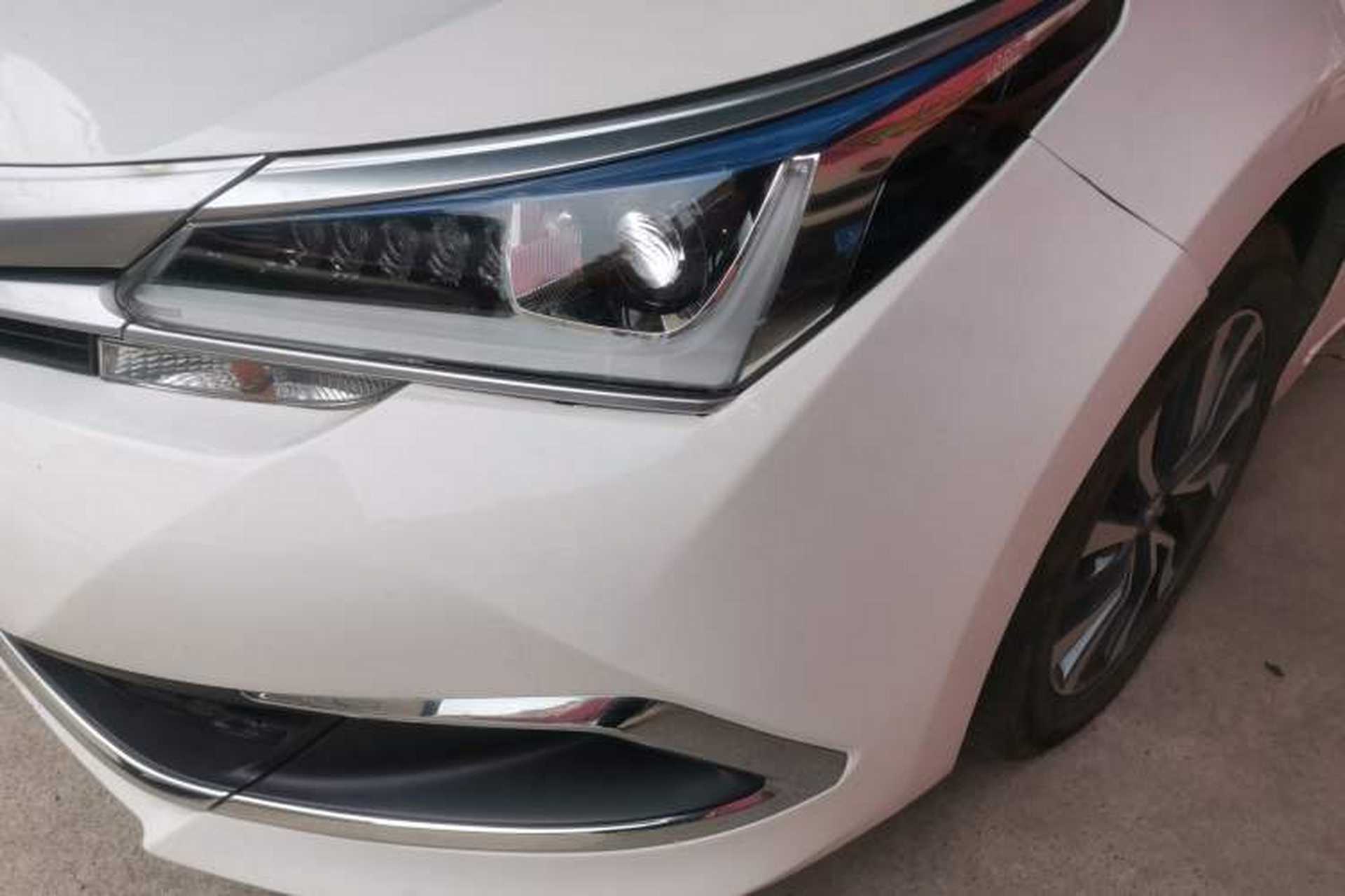 Used Toyota Corolla 2017 Revised Dual-Engine 1.8L E-CVT Leading Edition Left Front Headlight