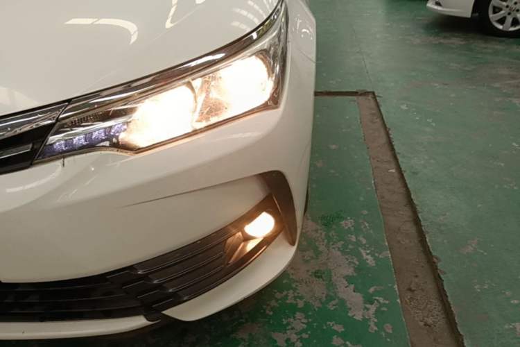 Used Toyota Corolla 2017 Revised Version 1.2T S-CVT GL-i Left Front Headlight