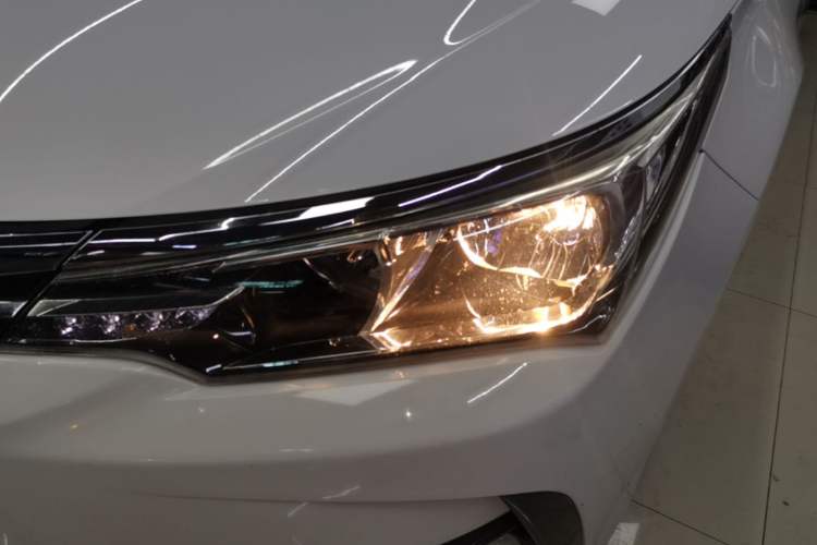 Used Toyota Corolla 2017 Revised Version 1.2T S-CVT GL-i Left Front Headlight