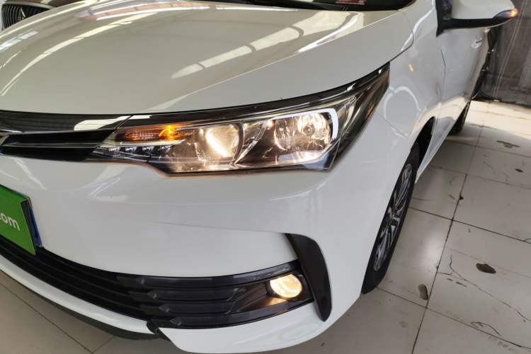 Used Toyota Corolla 2017 Revised Version 1.2T S-CVT GL Left Front Headlight