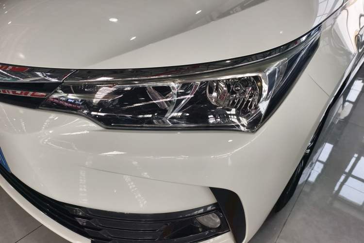 Used Toyota Corolla 2017 Revised Version 1.2T S-CVT GL-i Left Front Headlight