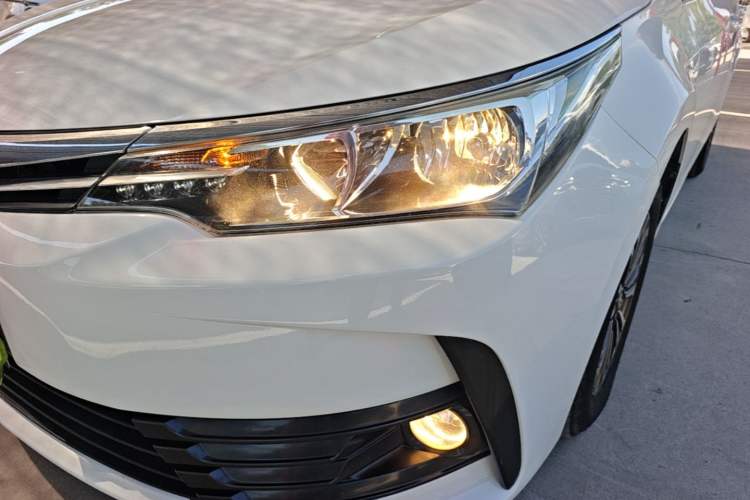 Used Toyota Corolla 2017 Revised Version 1.2T S-CVT GL Left Front Headlight
