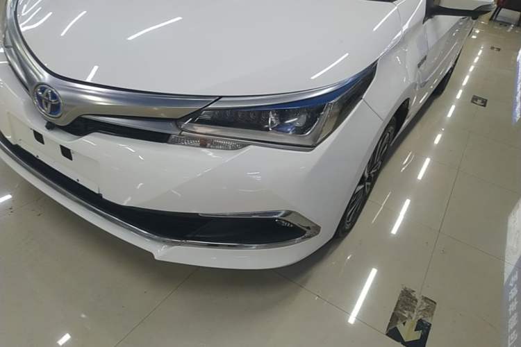 Used Toyota Corolla 2017 Revised Dual-Engine 1.8L E-CVT Leading Edition Left Front Headlight