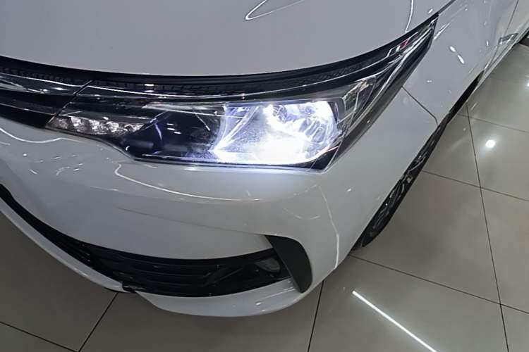 Used Toyota Corolla 2017 1.2T CVT GLX-i Left Front Headlight