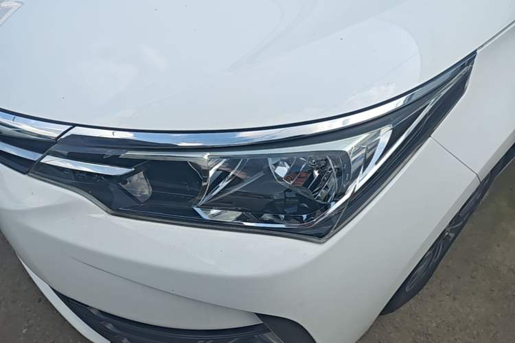 Used Toyota Corolla 2017 Revised Version 1.2T S-CVT GL Left Front Headlight