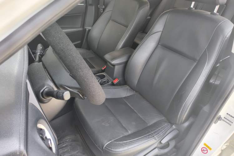 Used Toyota Corolla 2017 Revised Dual-Engine 1.8L E-CVT Elite Edition Left Front Seat