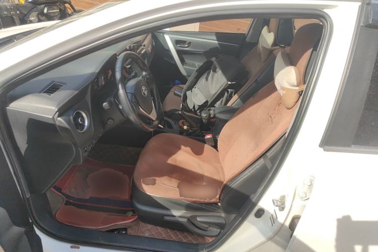 Used Toyota Corolla 2017 Revised Dual-Engine 1.8L E-CVT Elite Edition Left Front Seat