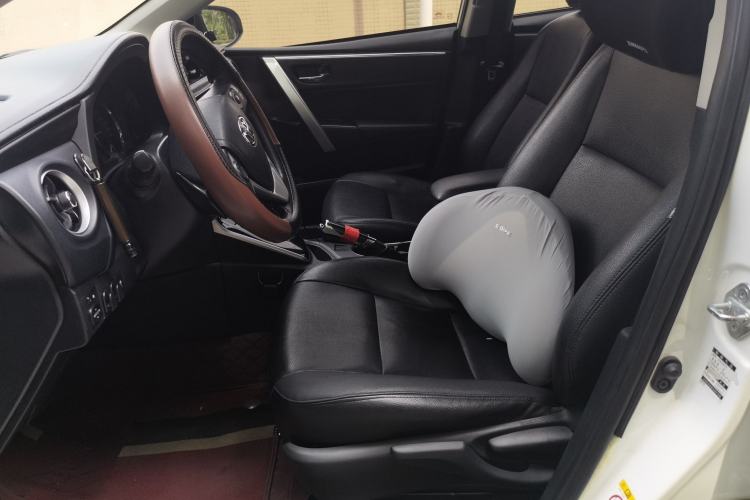 Used Toyota Corolla 2017 Revised Dual-Engine 1.8L E-CVT Leading Edition Left Front Seat