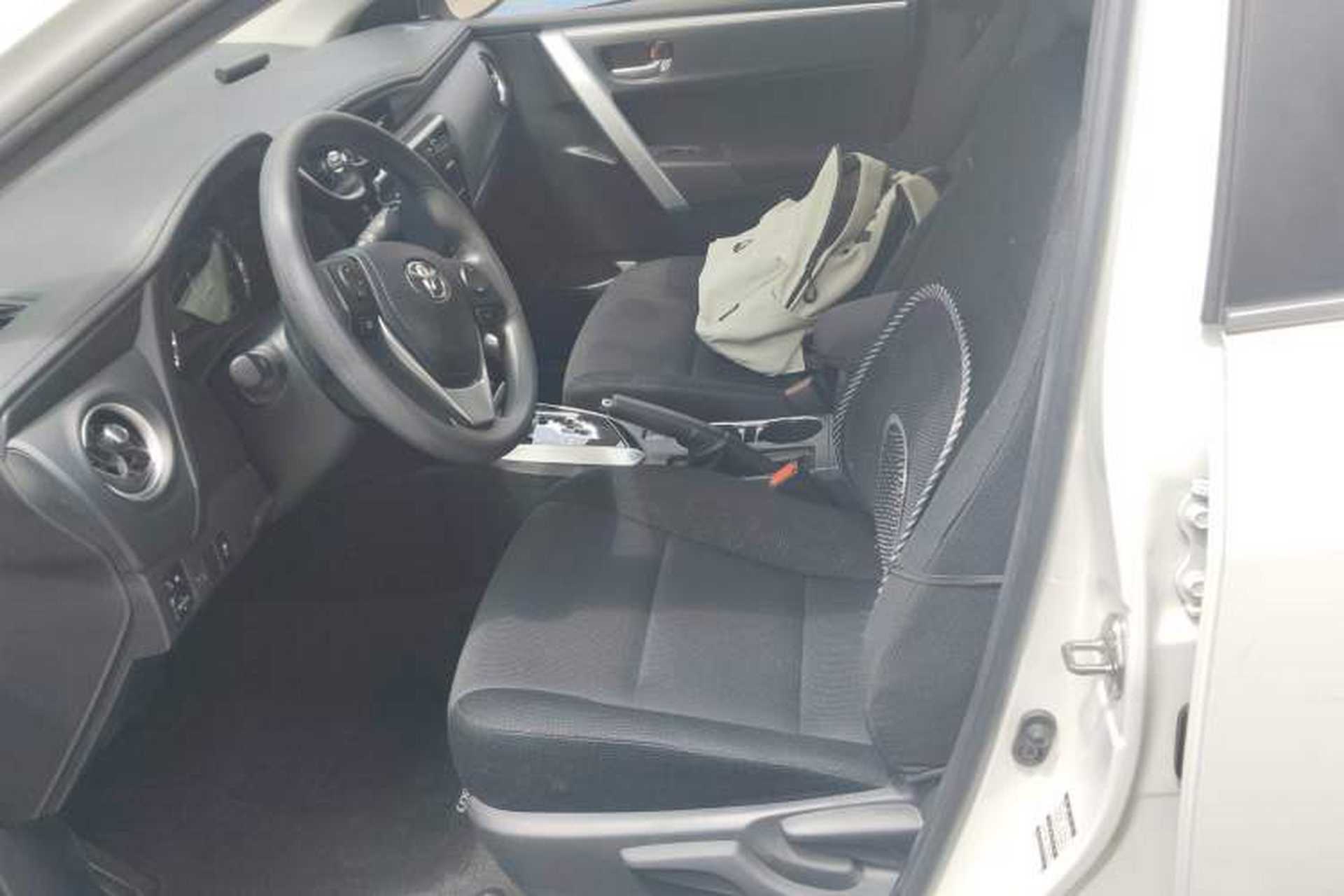 Used Toyota Corolla 2017 Revised Version 1.2T S-CVT GL-i Left Front Seat