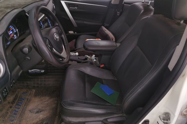 Used Toyota Corolla 2017 Revised Dual-Engine 1.8L E-CVT Elite Edition Left Front Seat