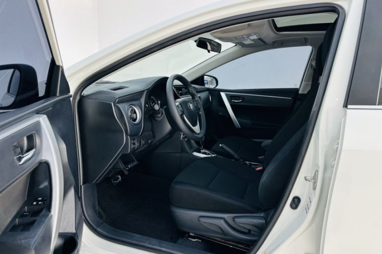 Used Toyota Corolla 2017 Revised Version 1.2T S-CVT GL-i Left Front Seat