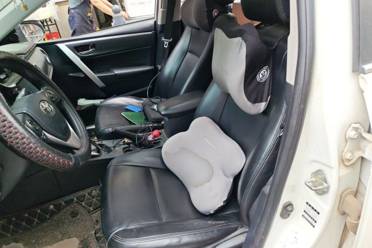 Used Toyota Corolla 2017 Revised Dual-Engine 1.8L E-CVT Leading Edition Left Front Seat