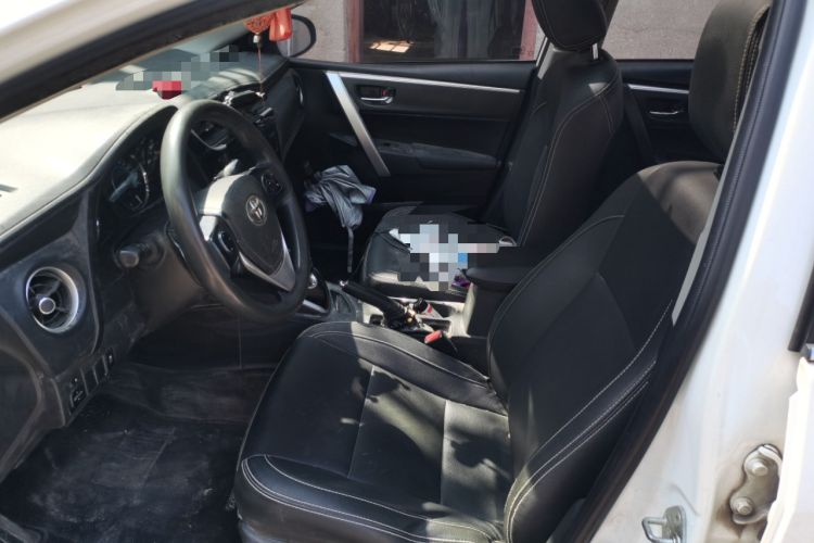 Used Toyota Corolla 2017 Revised Dual-Engine 1.8L E-CVT Leading Edition Left Front Seat