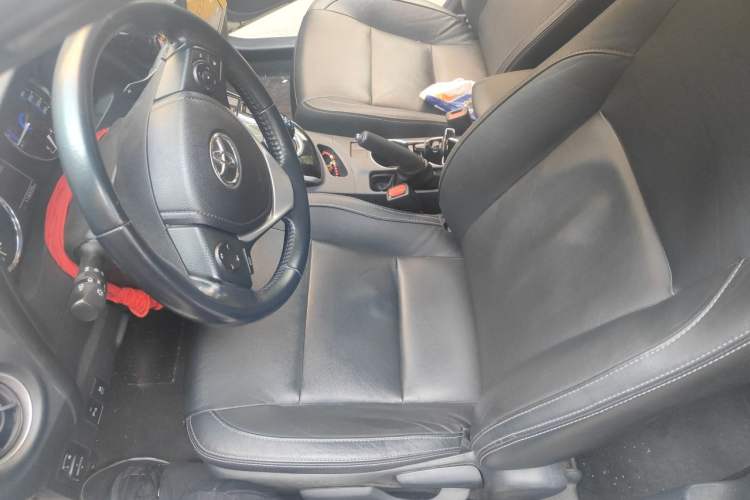 Used Toyota Corolla 2017 Revised Dual-Engine 1.8L E-CVT Elite Edition Left Front Seat