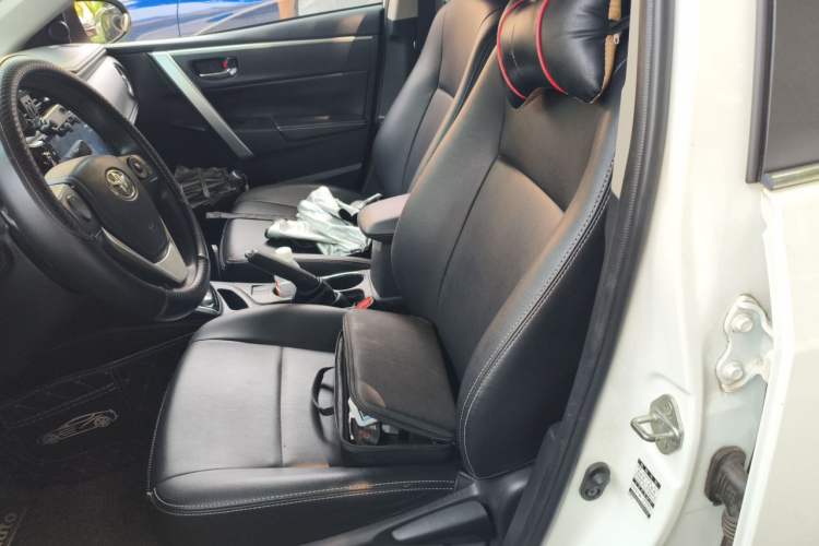 Used Toyota Corolla 2017 Revised Dual-Engine 1.8L E-CVT Leading Edition Left Front Seat