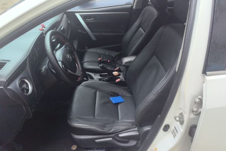 Used Toyota Corolla 2017 Revised Dual-Engine 1.8L E-CVT Elite Edition Left Front Seat