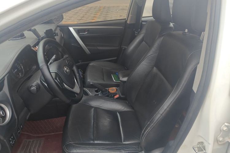 Used Toyota Corolla 2017 Revised Dual-Engine 1.8L E-CVT Elite Edition Left Front Seat