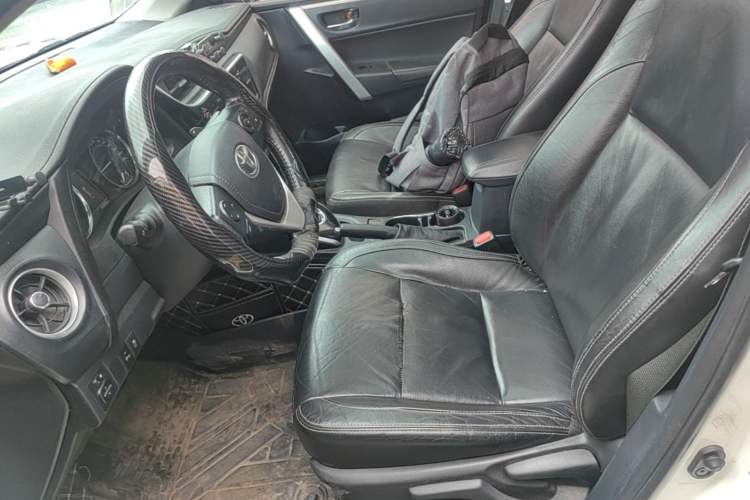 Used Toyota Corolla 2017 Revised Dual-Engine 1.8L E-CVT Elite Edition Left Front Seat