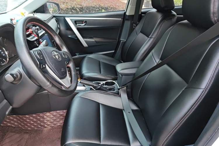 Used Toyota Corolla 2017 Revised Version 1.2T S-CVT GL-i Left Front Seat