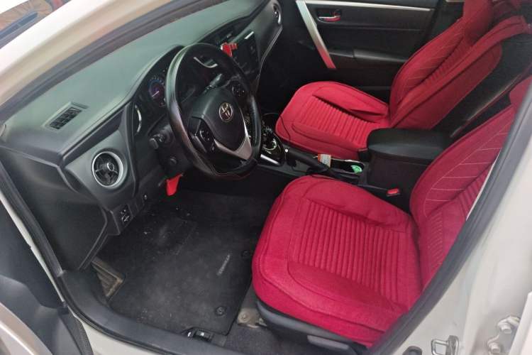 Used Toyota Corolla 2017 Revised Dual-Engine 1.8L E-CVT Leading Edition Left Front Seat