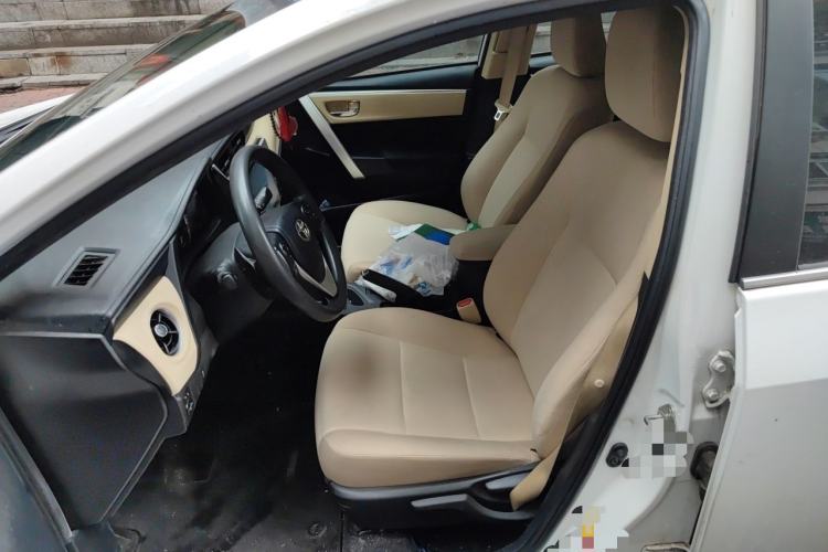 Used Toyota Corolla 2017 Revised Dual-Engine 1.8L E-CVT Leading Edition Left Front Seat