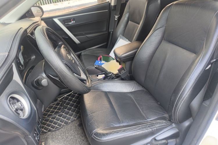 Used Toyota Corolla 2017 Revised Dual-Engine 1.8L E-CVT Elite Edition Left Front Seat