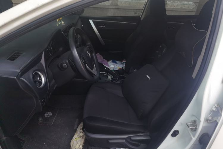 Used Toyota Corolla 2017 Revised Dual-Engine 1.8L E-CVT Leading Edition Left Front Seat
