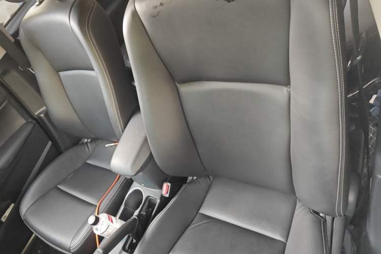 Used Toyota Corolla 2017 Revised Dual-Engine 1.8L E-CVT Leading Edition Left Front Seat