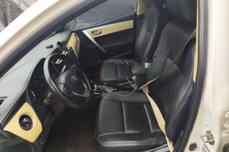 Used Toyota Corolla 2017 Revised Dual-Engine 1.8L E-CVT Elite Edition Left Front Seat